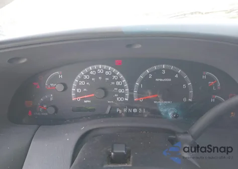 2001 Ford Expedition Xlt из США, поврежденный, VIN 1FMRU15L61LB44510